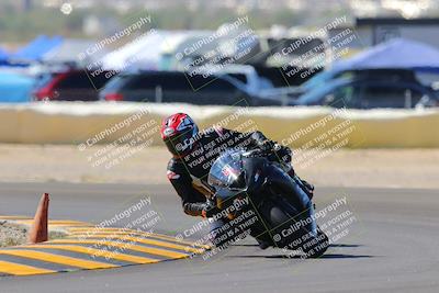 media/Oct-09-2022-SoCal Trackdays (Sun) [[95640aeeb6]]/Turn 2 (1110am)/